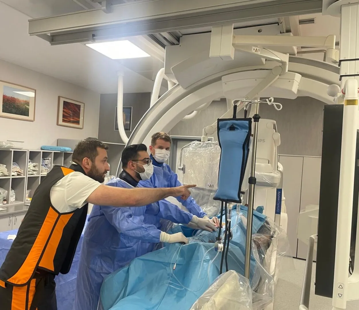 Procedurile care salvează viețile pacienților: 21 de ani- cel mai tânăr pacient tratat recent la Spitalul Universitar de Urgență București