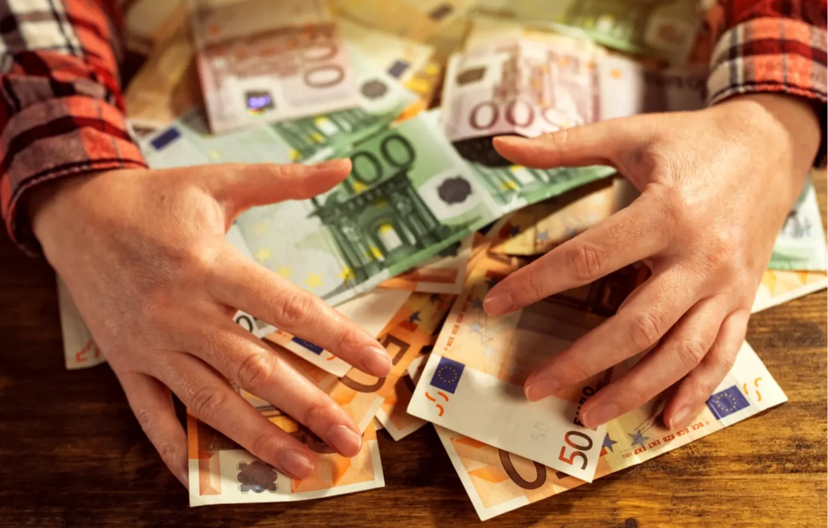 Gata cu privilegiile? Claudiu Năsui propune tăierea pensiile speciale ale primarilor și baronilor locali