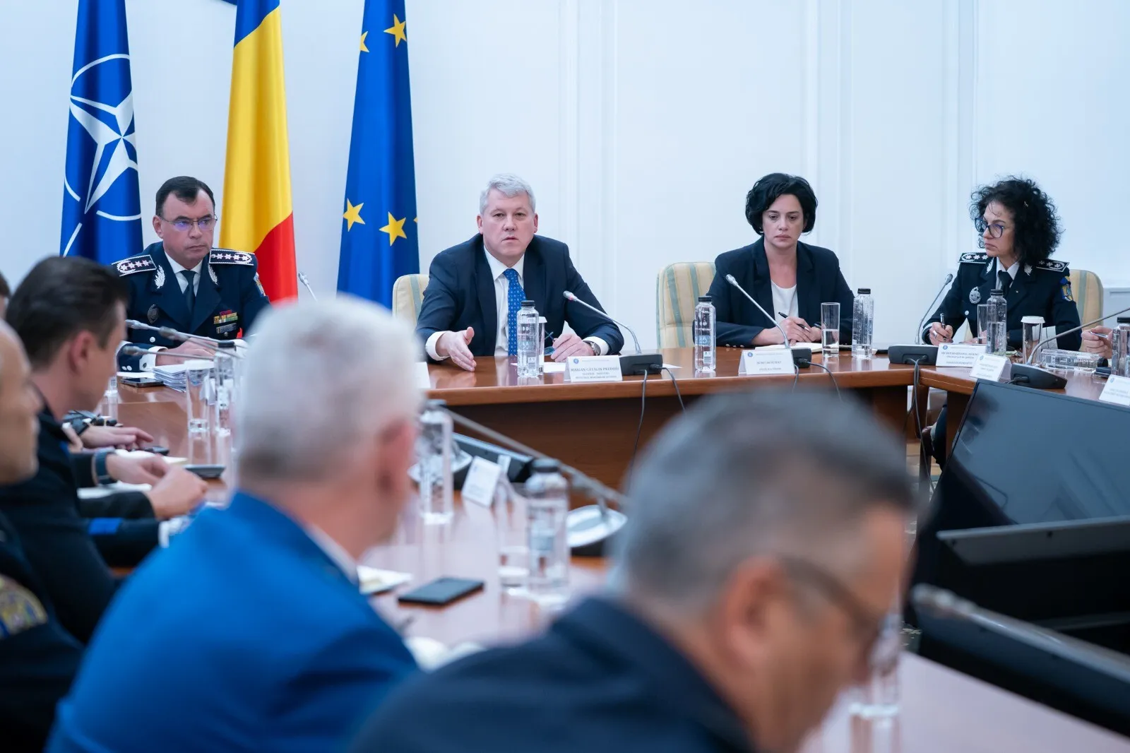 Reforma MAI! Ministrul și Bogdan Despescu au dat "piept" cu sindicatele. Cătălin Predoiu: "Nu s-a luat nicio decizie care să afecteze personalul din MAI"