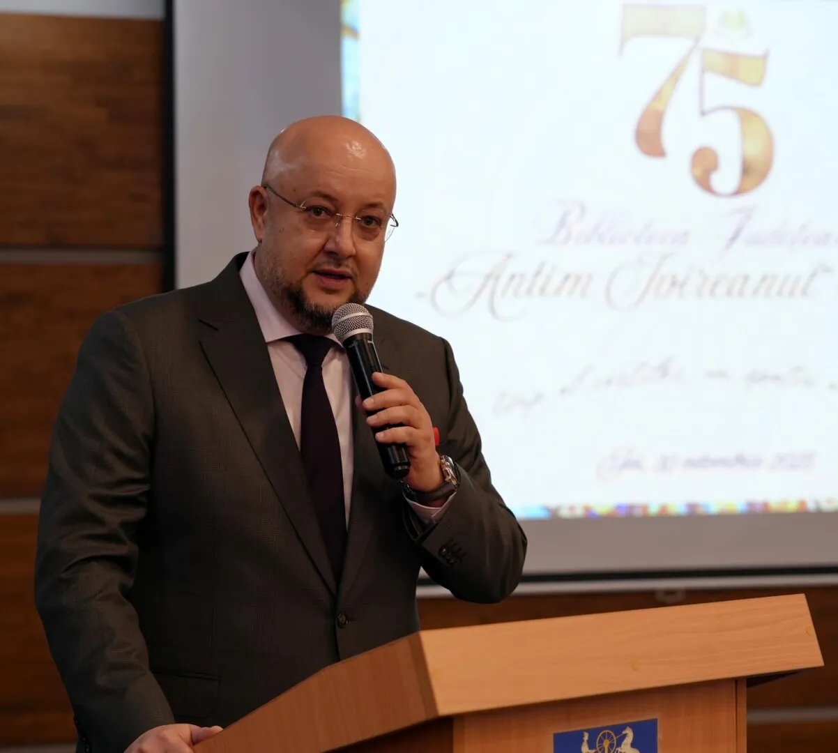 VIDEO FOTO Biblioteca recordurilor...la ceas aniversar: 75 de ani de existență!