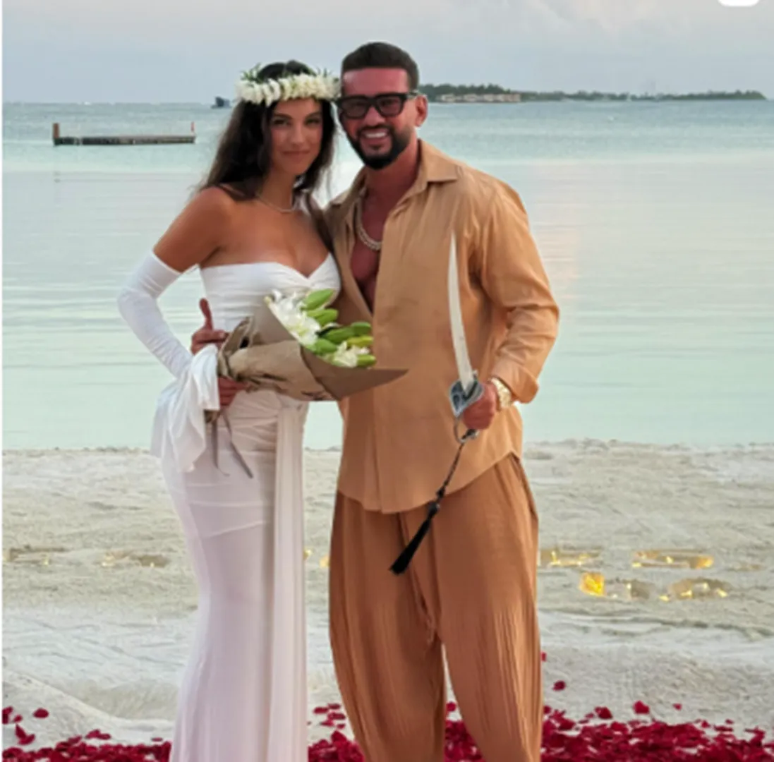VIDEO Bomba momentului în showbiz: Dorian Popa s-a căsătorit, în Maldive! Mireasa, Andreea, nu a știut nimic!