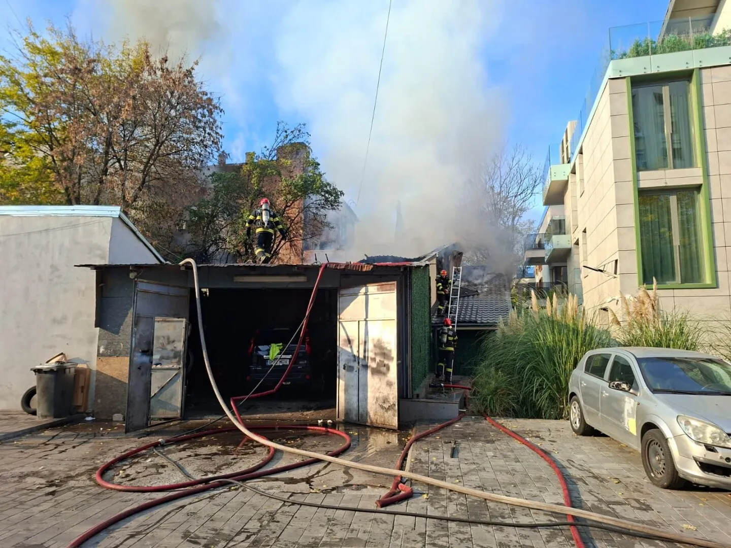 incendiu bucuresti casa