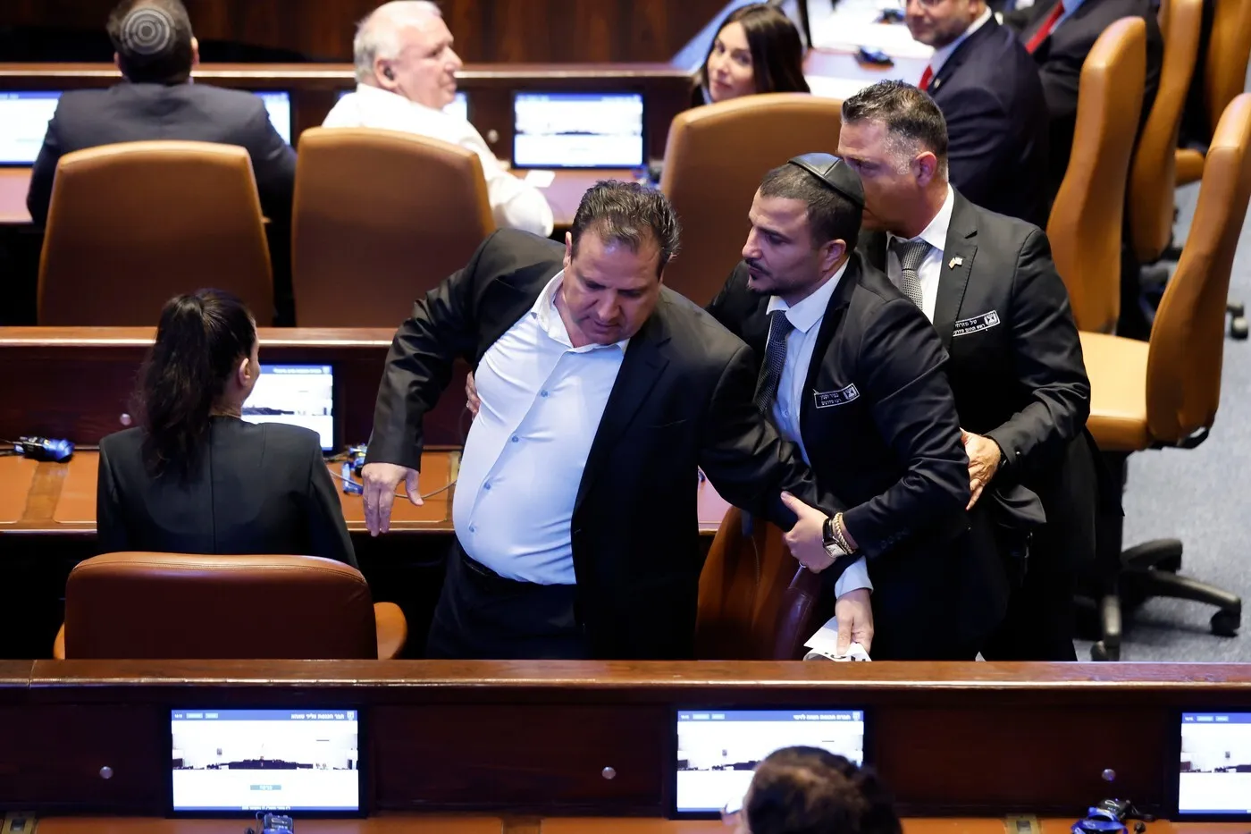 VIDEO Incident la discursul lui Trump, în Parlamentul din Israel: un bărbat a fost scos afară din instituție