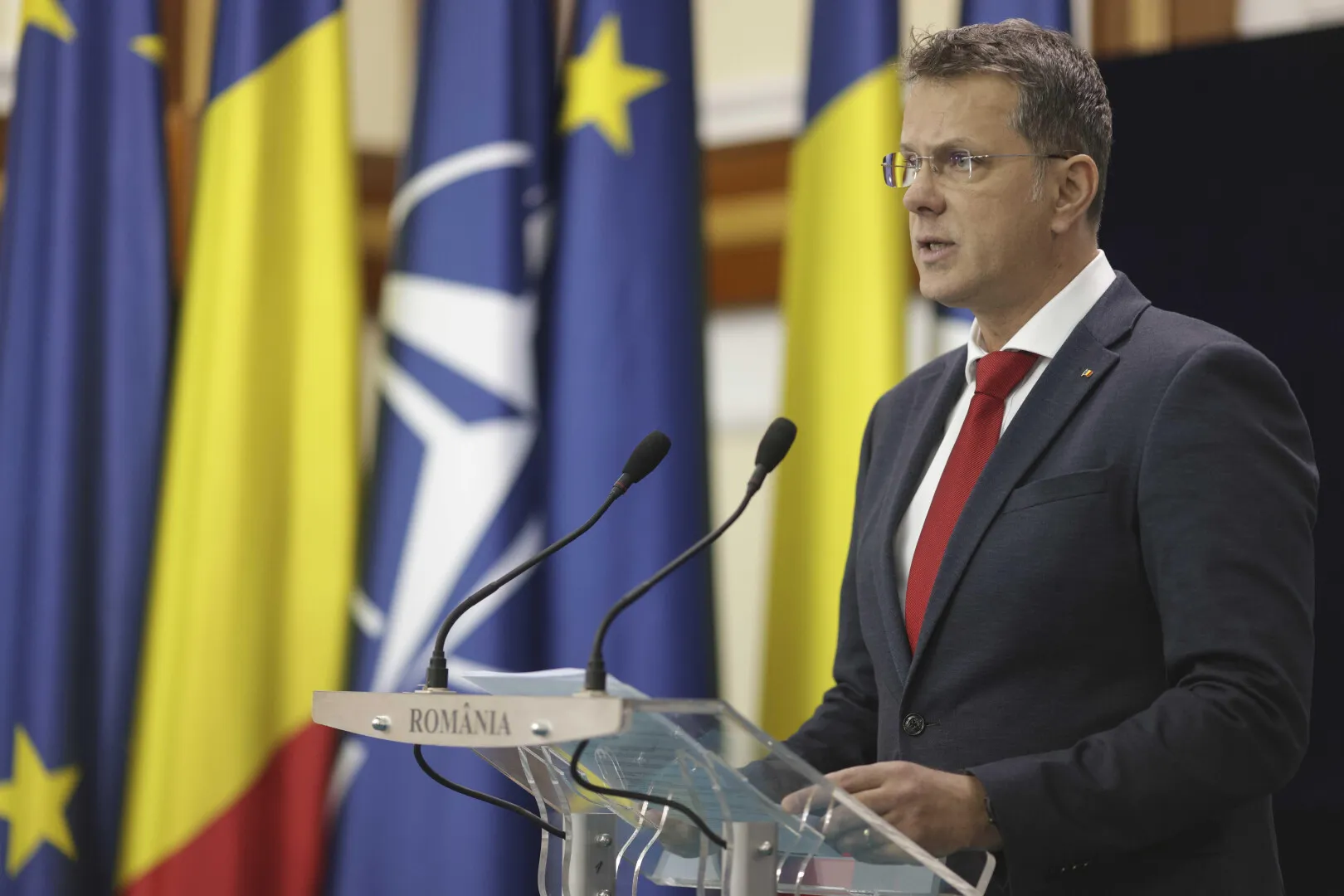 Putem dormi 'liniștiți' - Ionuț Moșteanu: Apărarea României nu e 'vulnerabilă'. Aliații sunt lângă noi.