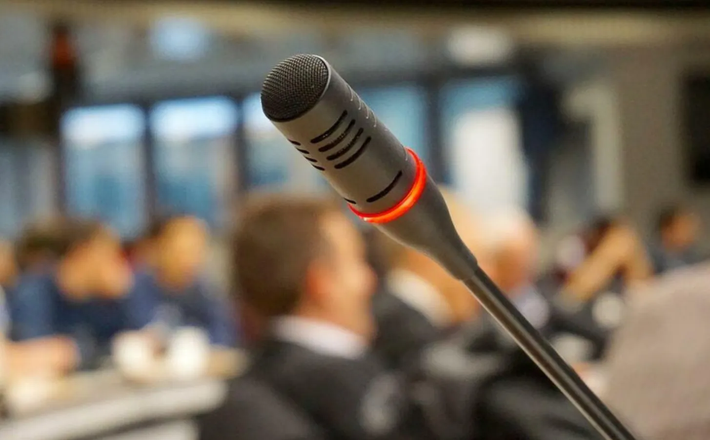 VIDEO Convorbire scăpată public: microfonul lăsat deschis dă de gol o discuție privată între Trump și președintele Indoneziei, despre o întâlnire cu fiul acestuia