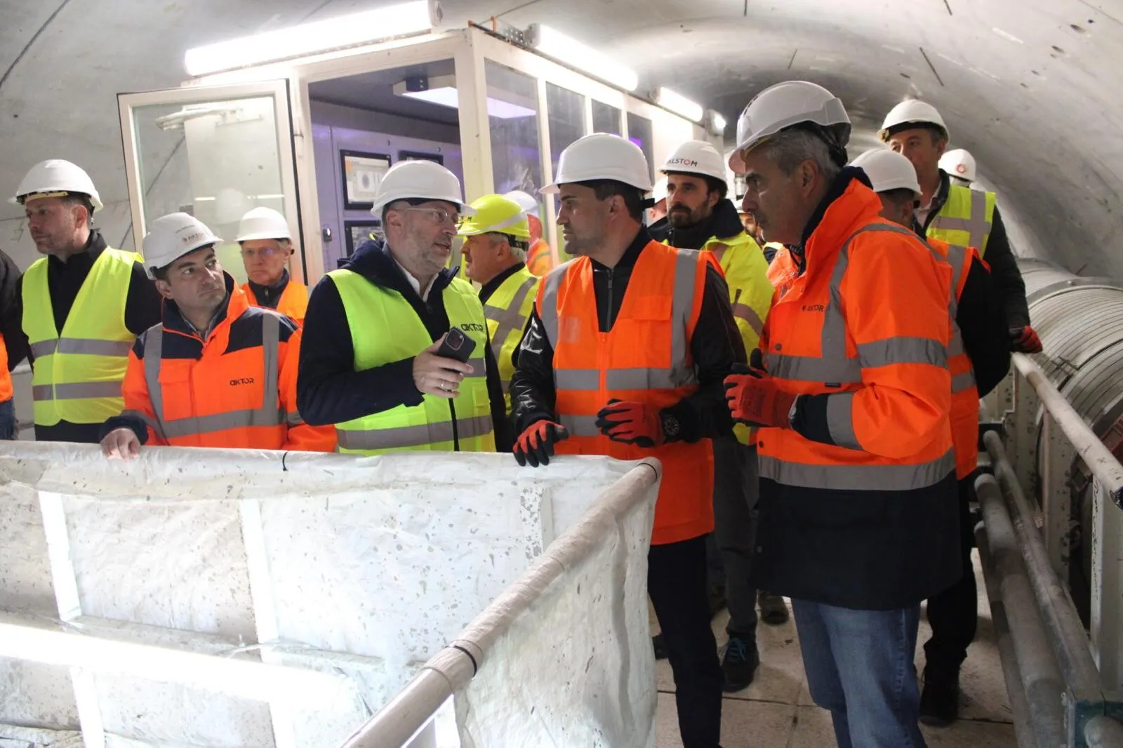 VIDEO Intră în linie dreaptă un proiect de mare amploare: Trenul care va circula cu 160 km/h în România