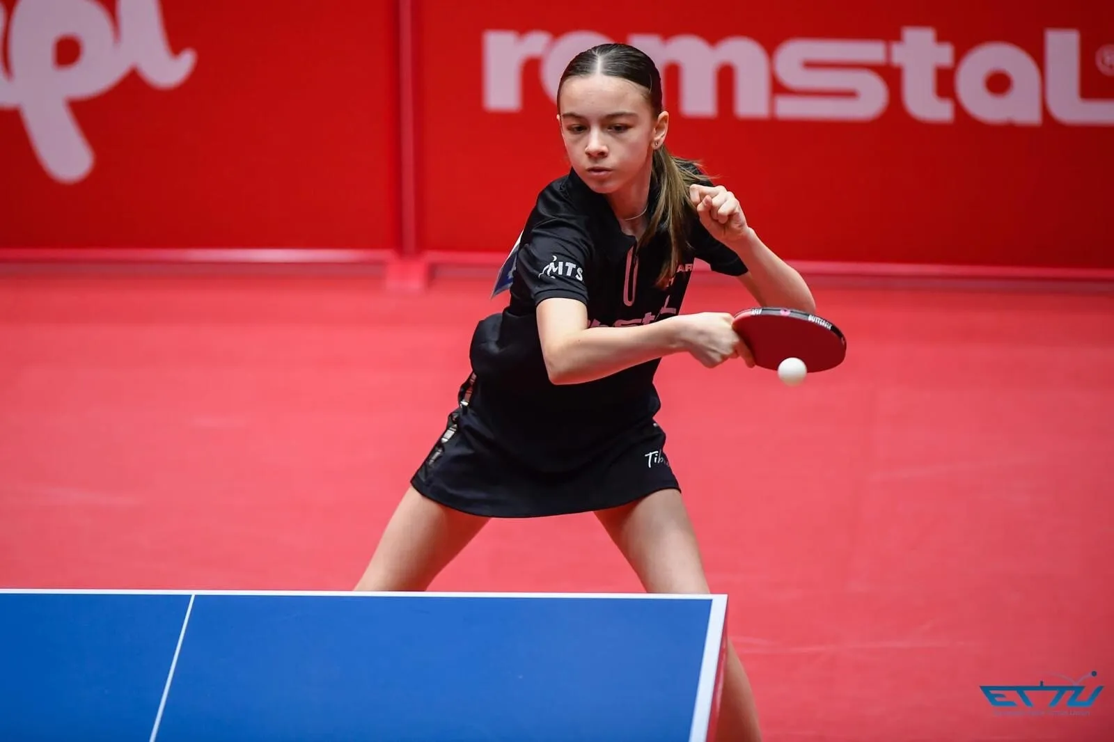 Sportul e religie în familia lor! Campioana e antrenată de tatăl său de la 5 ani