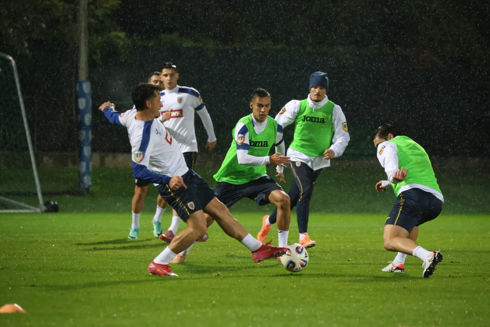 României - Bosnia și Herțegovina, din preliminariile CM 2026, oficiat de o brigadă engleză