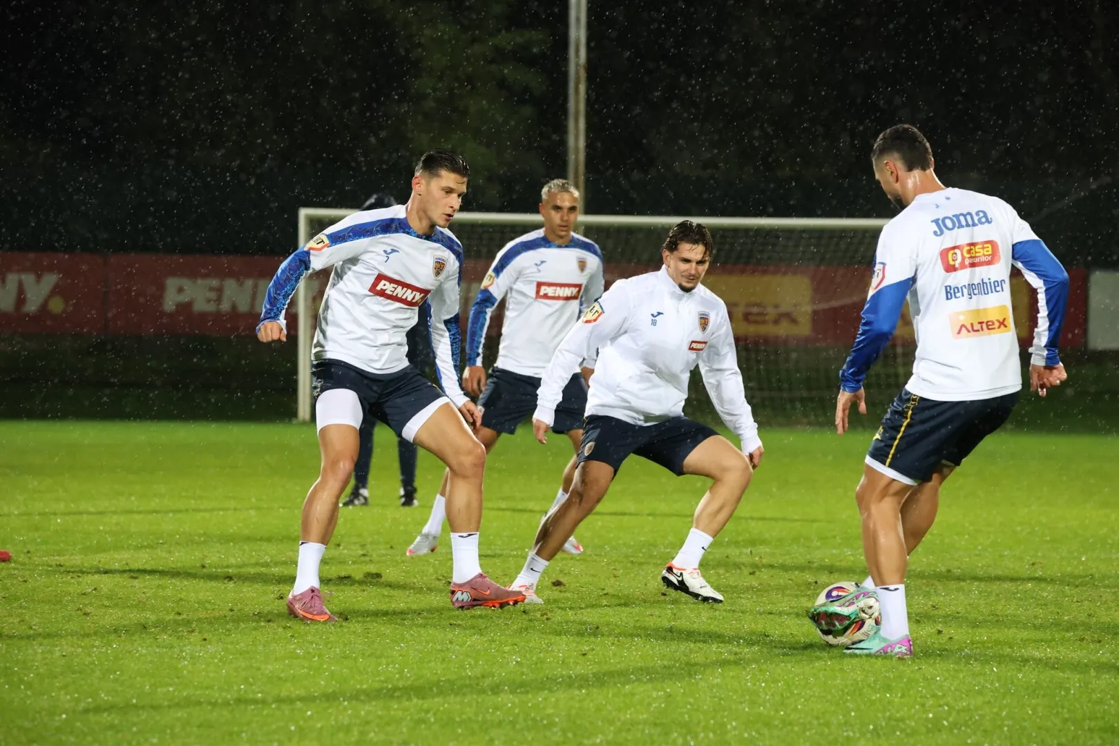 LIVE - România, test înaintea meciului decisiv cu Austria. Surprizele lui Mircea Lucescu
