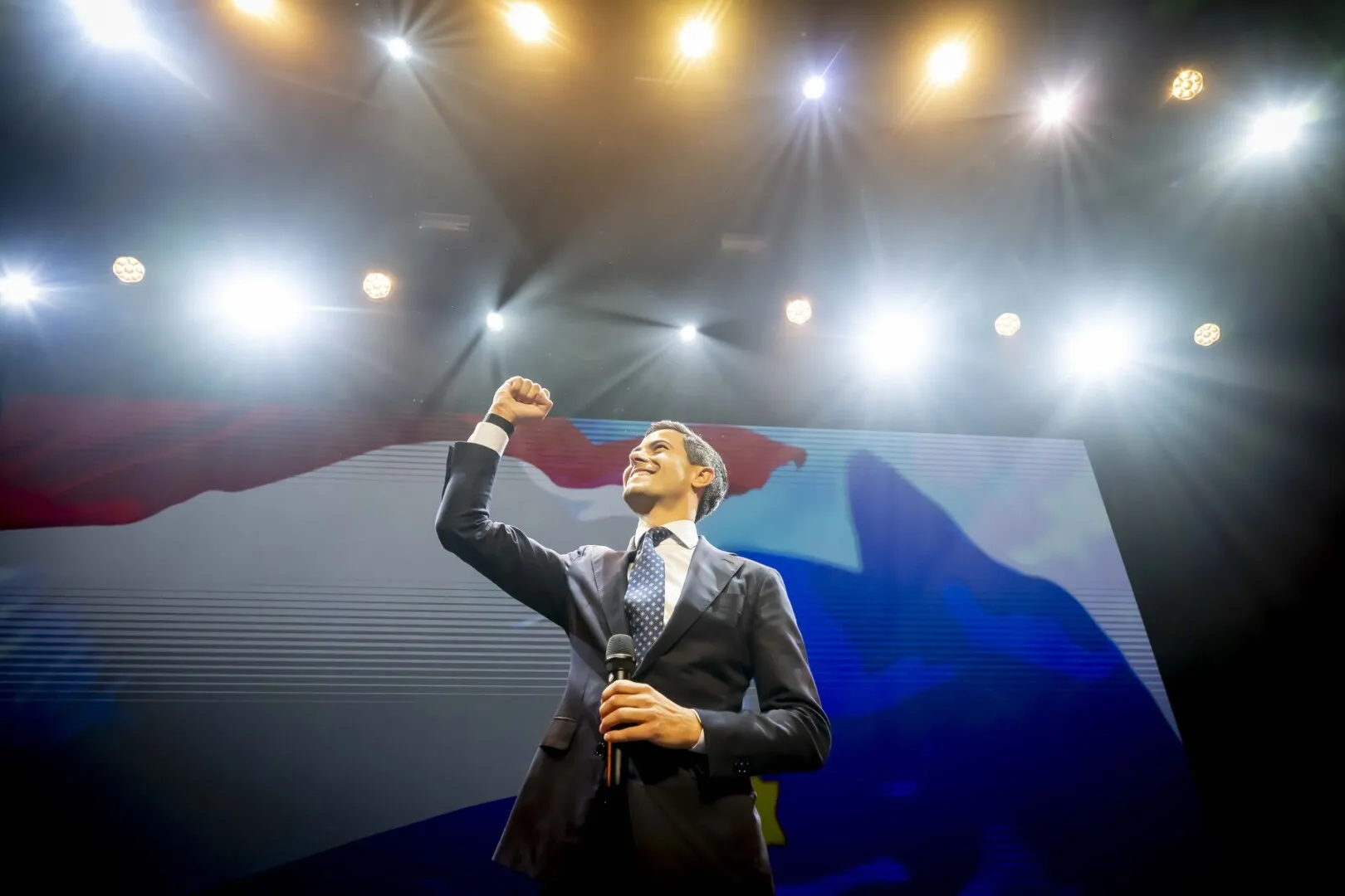 Partidul centrist olandez D66 câştigă detaşat alegerile, în timp ce extrema dreaptă pierde din popularitate