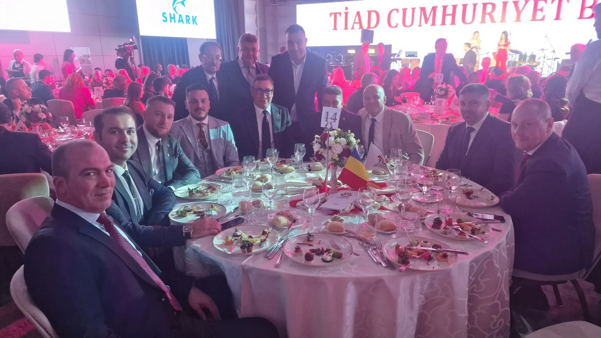 FOTO Surpriză de proporții! 'Suveraniștii', cu Ponta în frunte, ofertă directă pentru Guvernul Bolojan: 'Dacă iese USR de la guvernare, suntem 30 să compensăm'
