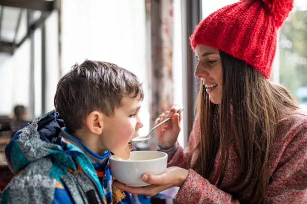 Farfuria care încălzește sufletul. Supele și ciorbele, esențiale pe timpul sezonului rece