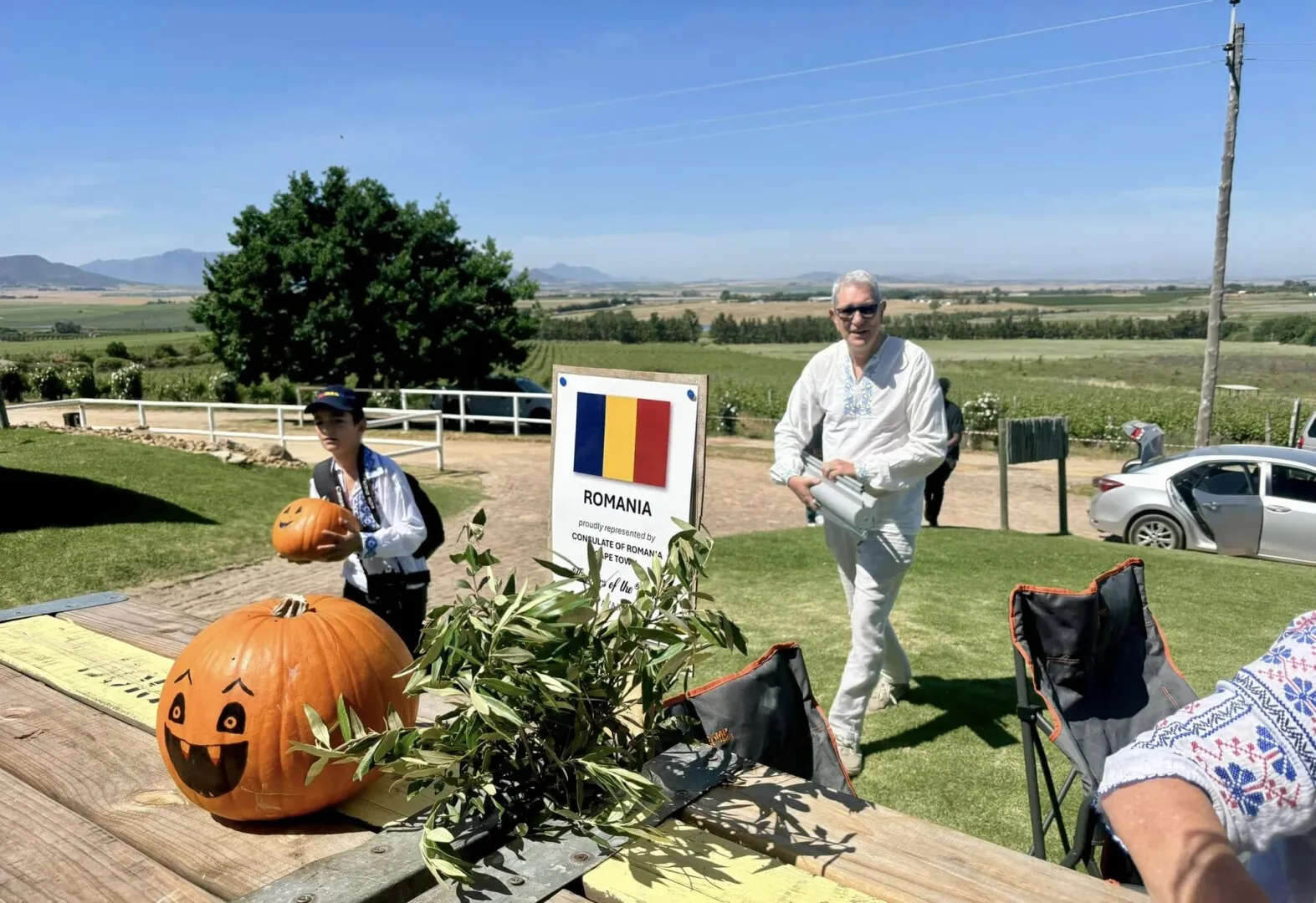 Consulul României la Cape Town, rechemat în țară. Fostul prezentator Andrei Zaharescu ocupa funcția din 2013