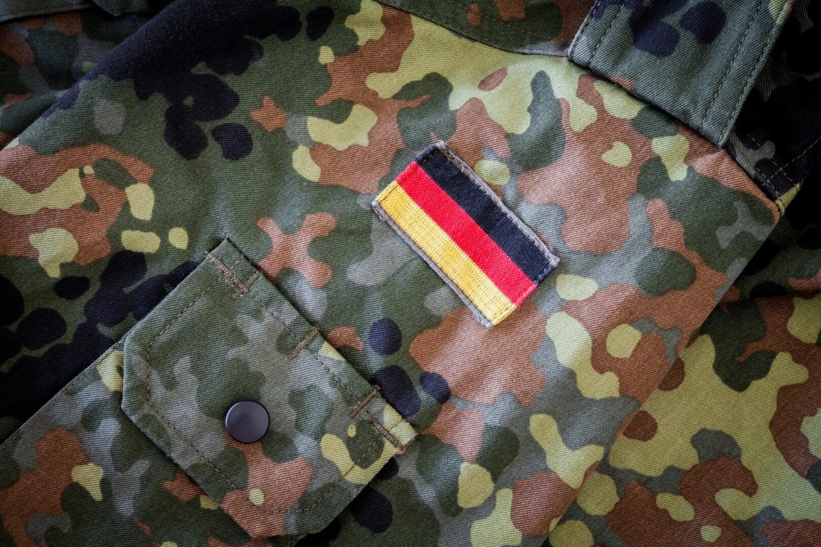 Revine armata obligatorie în Germania? Toți tinerii de 18 ani, luați în evidență militară, cu posibilă înrolare
