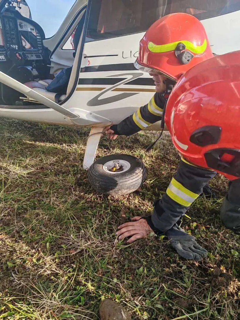 avion aterizare neamt avion aterizare neamt