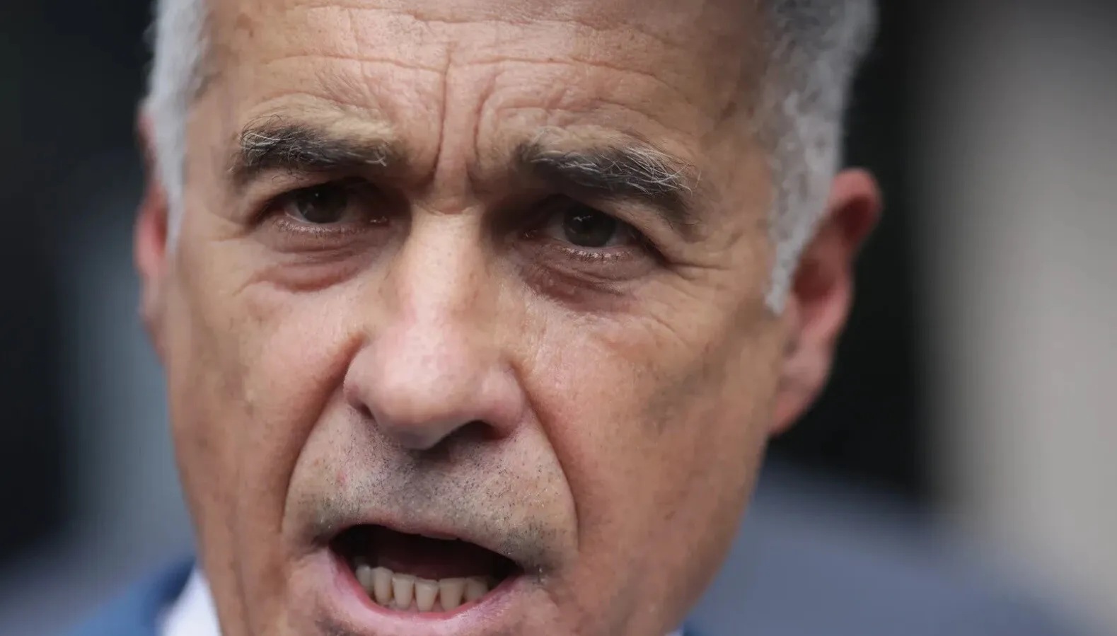 VIDEO 'România nu este o colonie! Legea se face la București, nu la Paris' Călin Georgescu, noi declarații după semnarea controlului judiciar