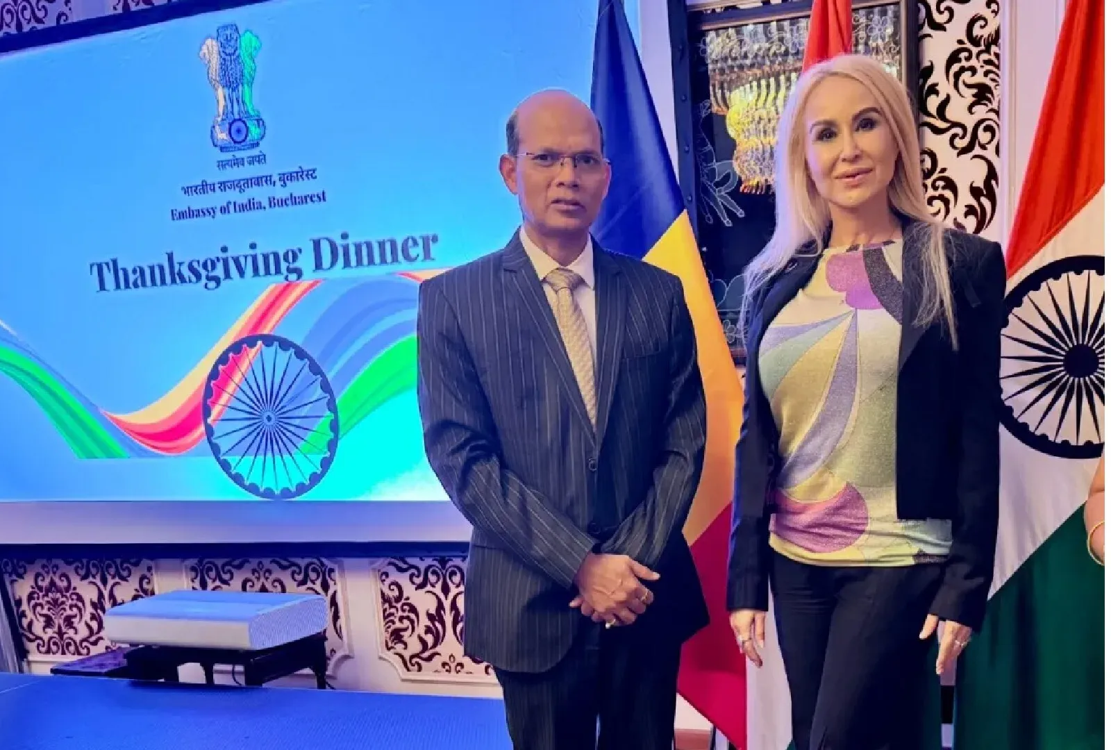 Soția unui fost oficial de la Dinamo, oaspete de onoare al Ambasadei Indiei. Ea le-a vândut talismane mai multor sportivi