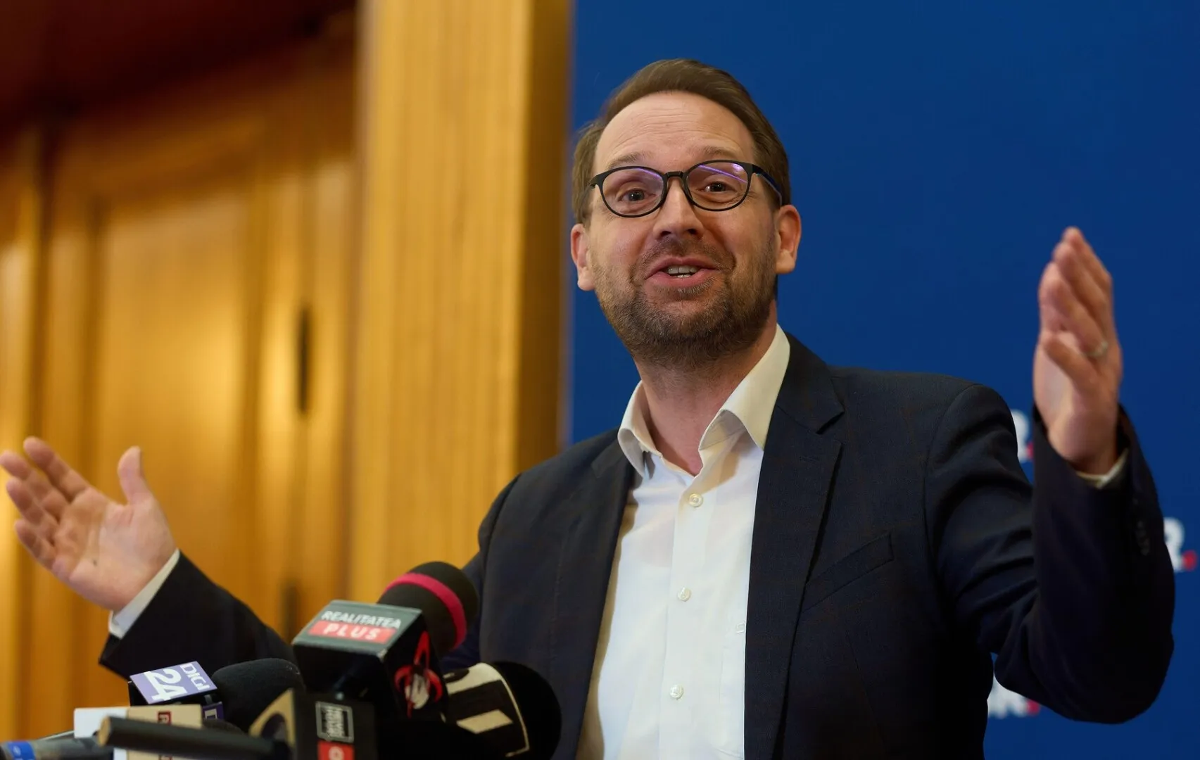 Liderul USR, Dominic Fritz, prima reacție la presiunile venite din PNL pentru retragerea lui Cătălin Drulă: De ce se tem de o dezbarere cu Drulă?