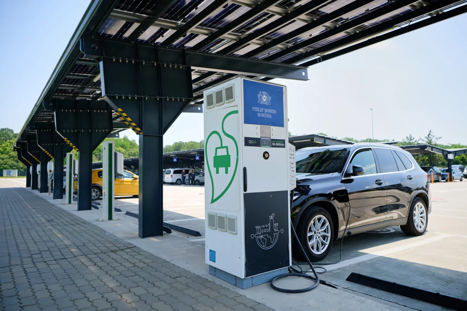 Fabrica Philip Morris Otopeni panouri solare incarcare masini electrice Fabrica Philip Morris Otopeni panouri solare incarcare masini electrice