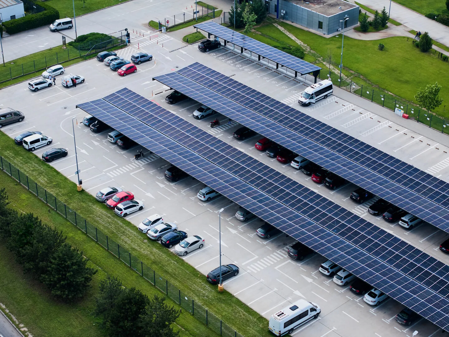 Fabrica Philip Morris Otopeni panouri solare Fabrica Philip Morris Otopeni panouri solare