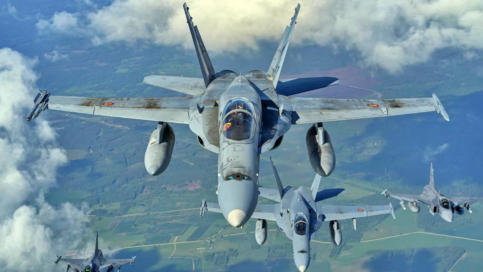 Alertă - Forțele Aeriene au detectat o dronă în spațiul aerian al României: Anunțul făcut de MApN