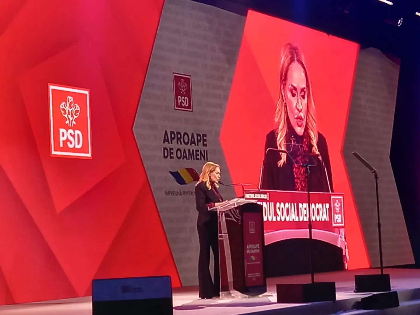 VIDEO Firea dă de pământ cu guvernul Bolojan de pe scena Congresului PSD