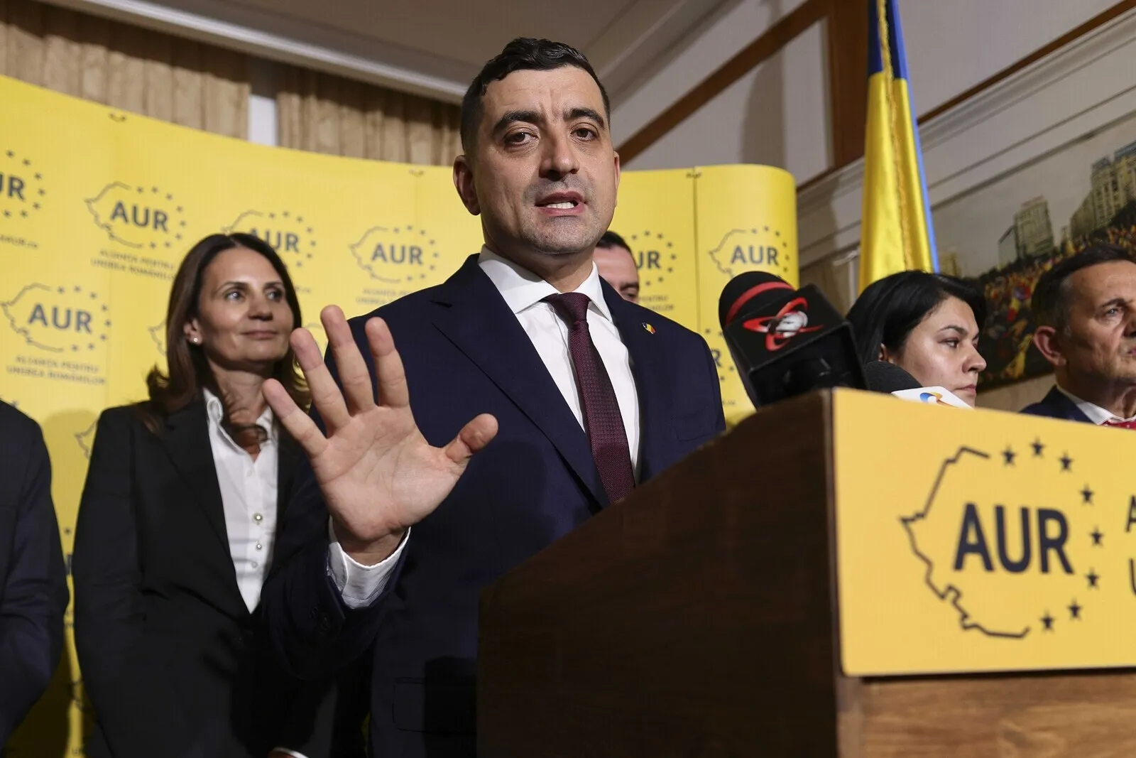 Simion acuză probleme grave ascunse sub preș: Bucureștiul e departe de imaginea prezentată de guvernanți