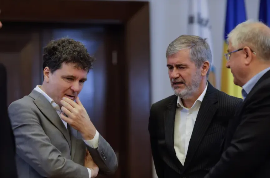 Nicușor Dan l-a numit consilier pe fiul liderului PNL și șef al CJ Botoșani