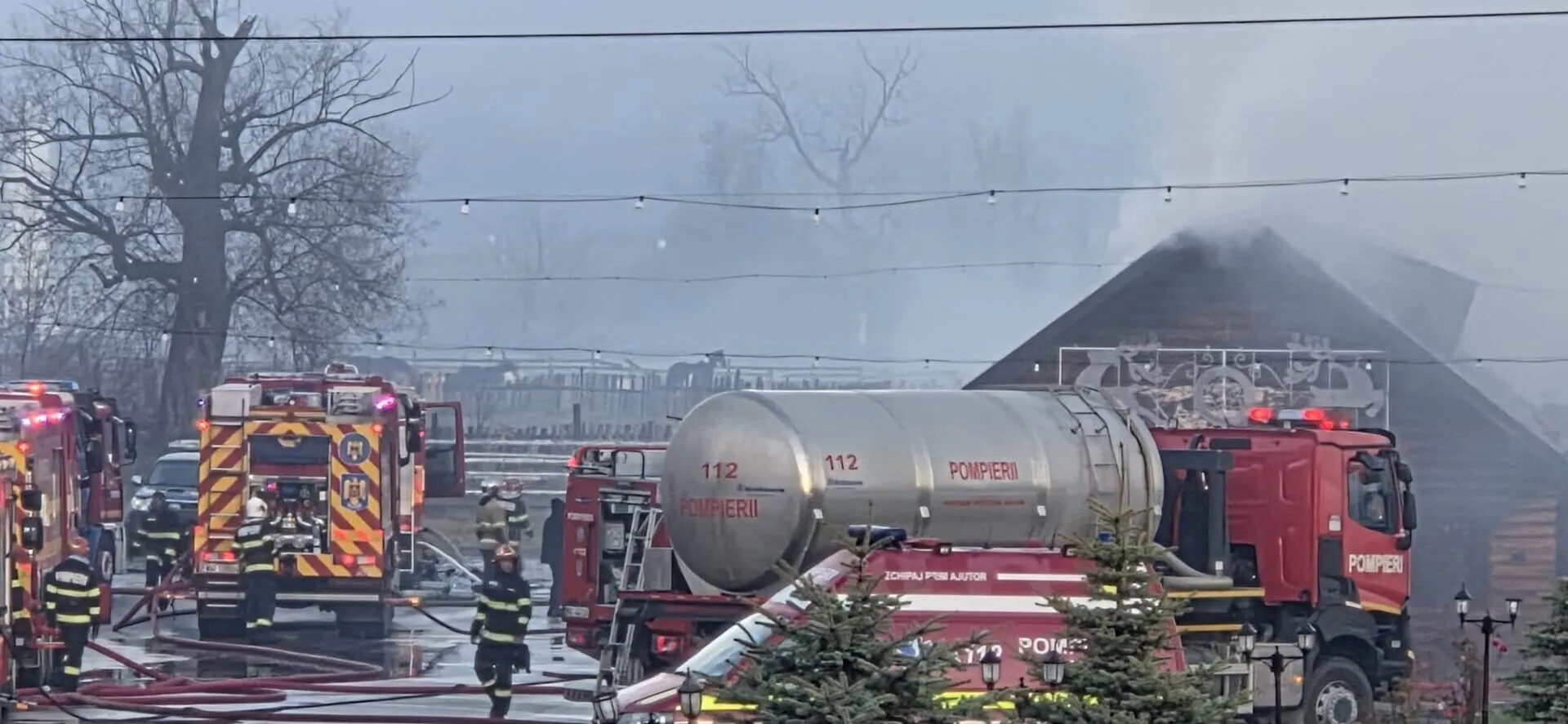 FOTO Incendiu la o pensiune din județul Suceava. O turistă a murit carbonizată