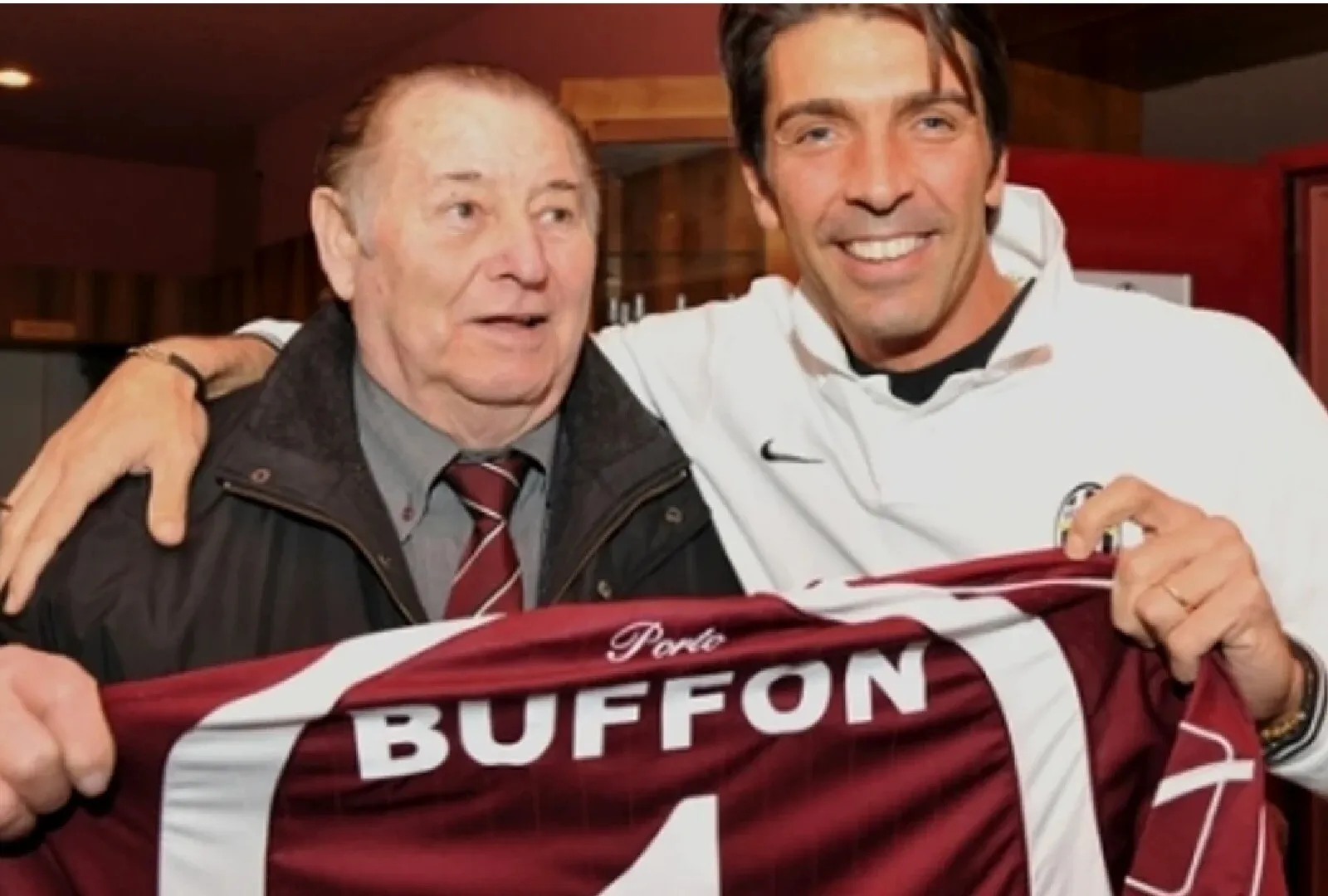 VIDEO A murit unul dintre cei mai buni portari din istoria fotbalului italian