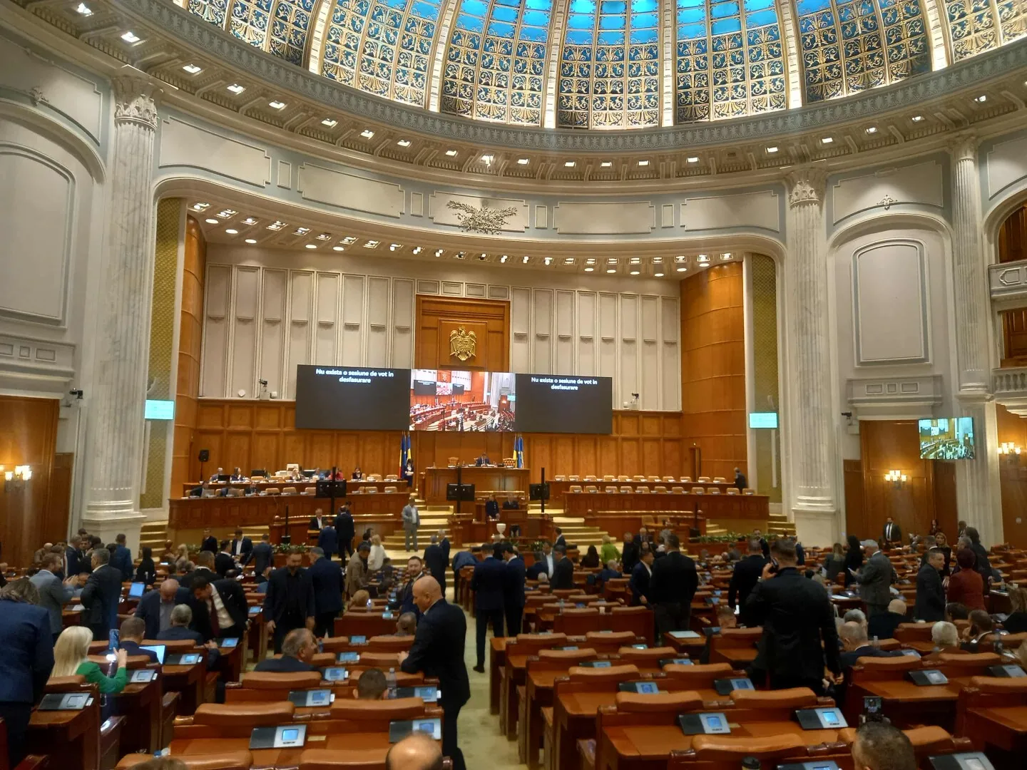 Parlamentul a votat! Lista cu membrii CA-urilor Televiziunii Române și SRR