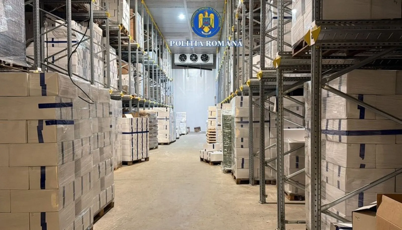 Descinderi la trei firme din Bihor: Mai mulți afaceriști care vindeau produse de lux au fost ridicați cu mascații