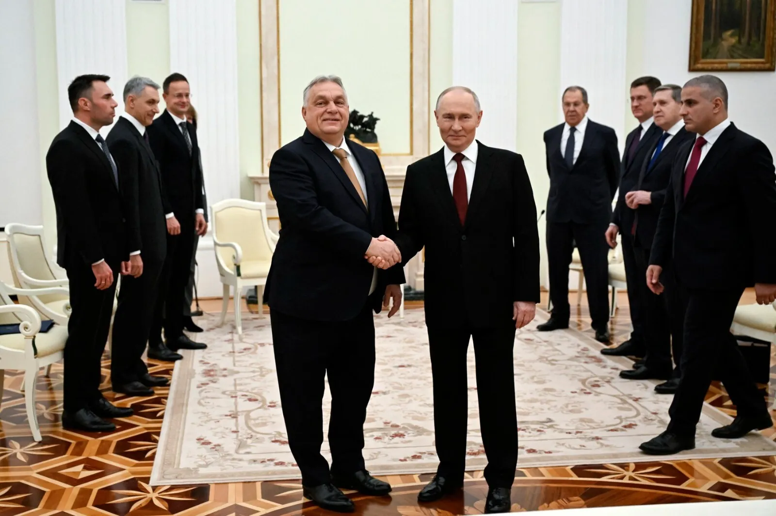 VIDEO Putin îl primește pe Viktor Orban la Moscova: „Cunoaștem poziția dumneavoastră echilibrată în problema ucraineană”