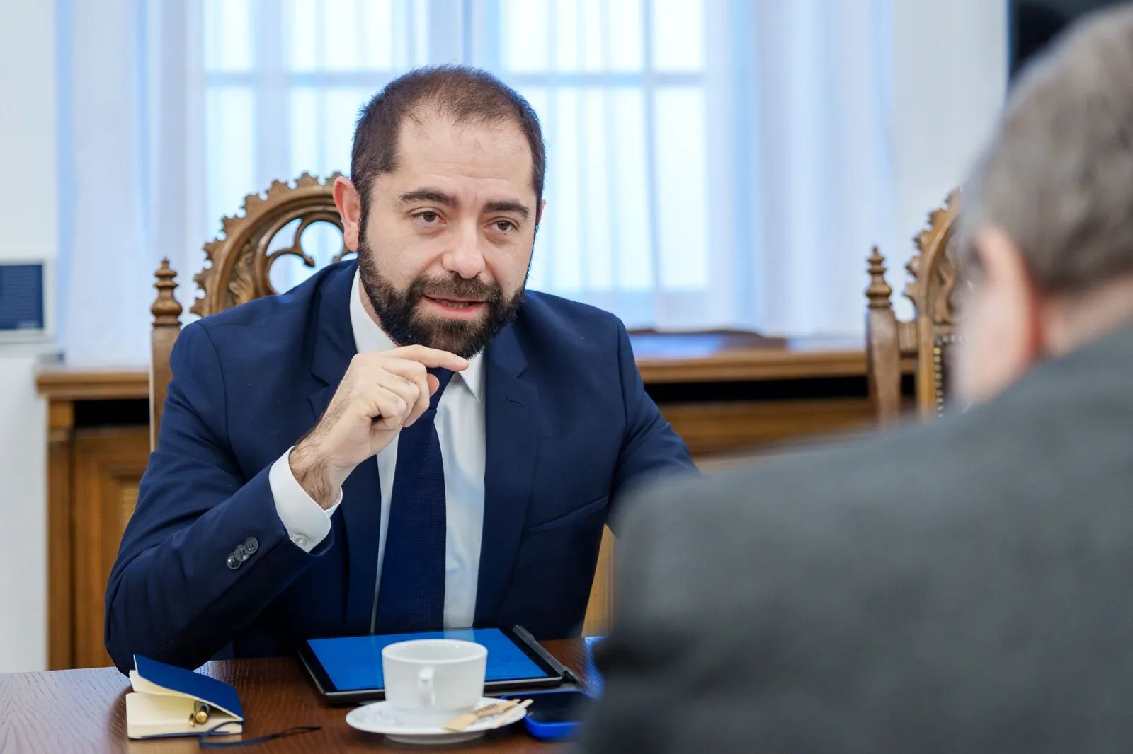 Consilierul prezidențial Radu Burnete a băgat sindicaliștii în ședință: Nu mai putem spune că suntem o țară săracă