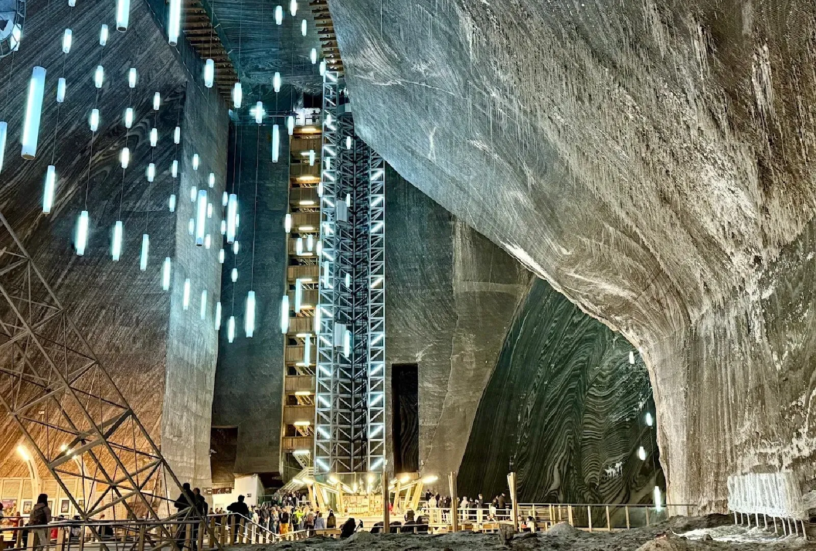 salina tuda salina tuda