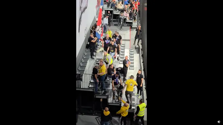 SCM Râmnicu Vâlcea fan bătaie SCM Râmnicu Vâlcea fan bătaie