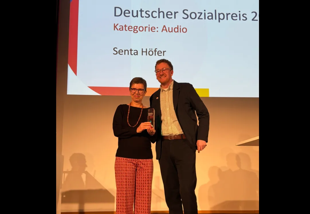 'După muncă, hainele își atârnă oamenii' - Româncă, autoarea unui documentar despre conaționalii exploatați în abatoarele nemților, distinsă cu Premiul Social German