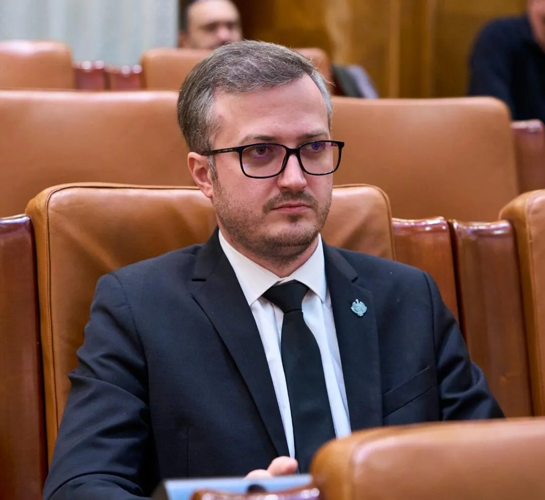 Ștefăniță Avrămescu (deputat AUR): „Coaliția PSD-PNL-USR-UDMR aruncă povara proastei guvernări pe primării și pe umerii românilor! Ilie Bolojan greșește grav în privința taxelor locale pe 2026”