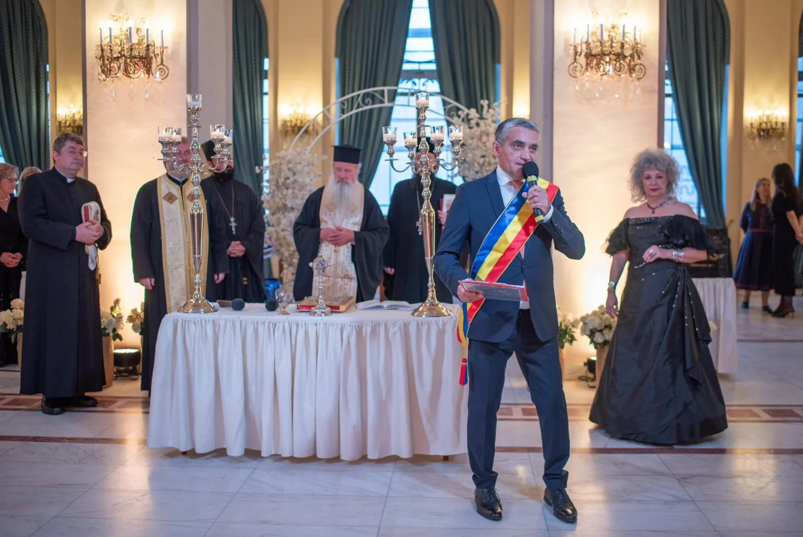 'O plângere absurdă şi lipsită de bun-simţ. Sinaia nu este vaca voastră de muls'. Primarul Vlad Oprea, prima reacție după ce a fost audiat