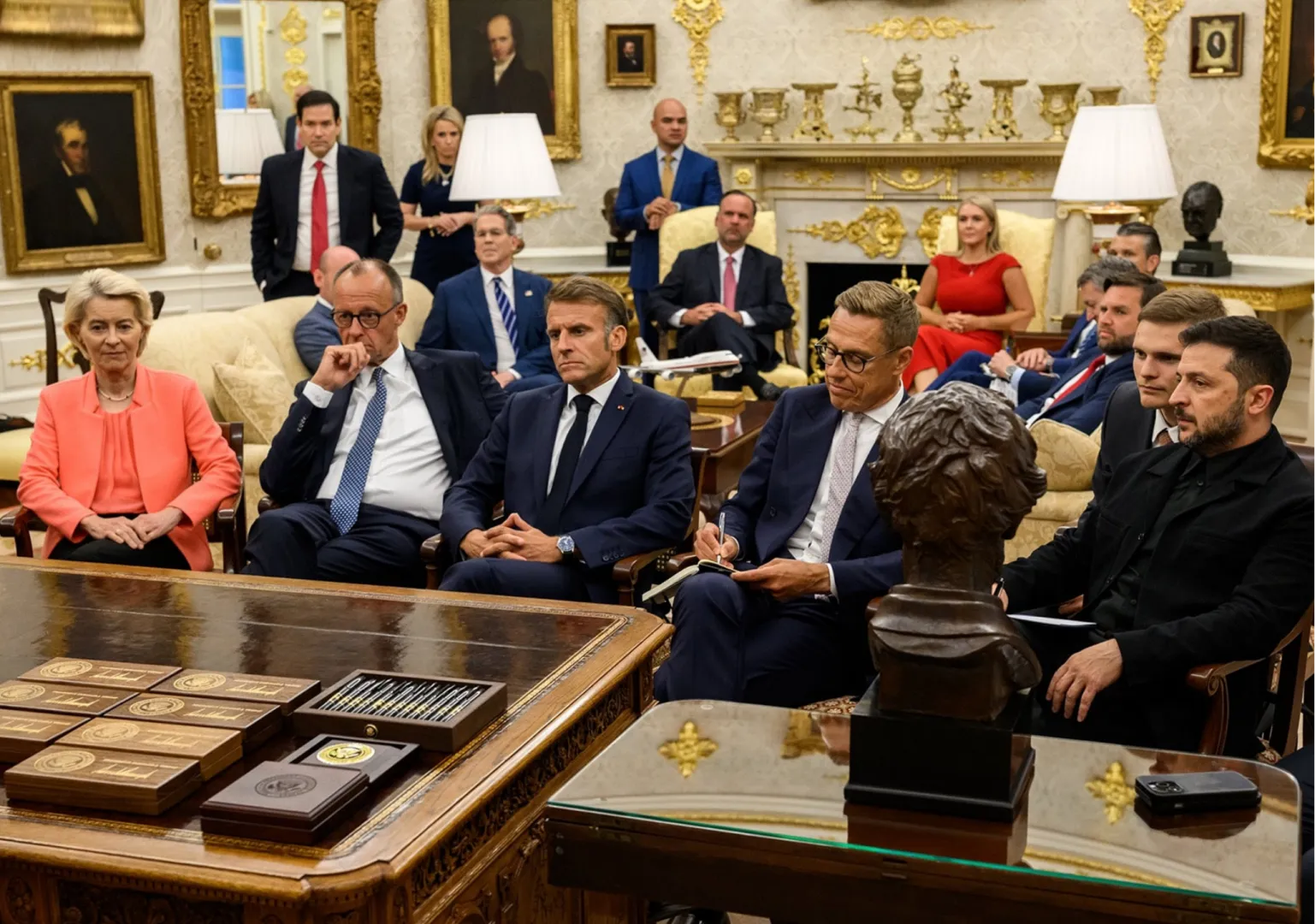 Față-n față cu adevărul dur: 2025, anul în care Occidentul a clacat. 2026 se anunță și mai periculos