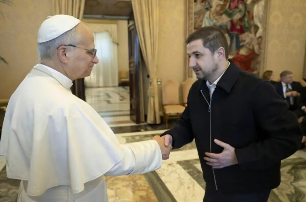 Europarlamentarul Adrian Axinia (AUR/ECR), întâlnire cu Papa Leon al XIV-lea
