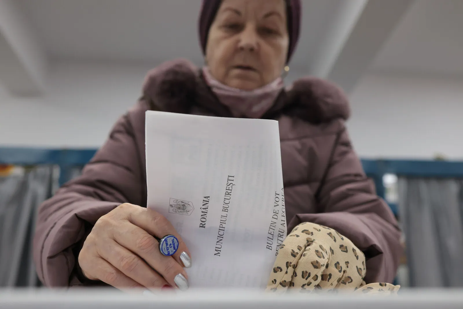 Prezența la vot la ora 13 - Cea mai mică participare înregistrată vreodată