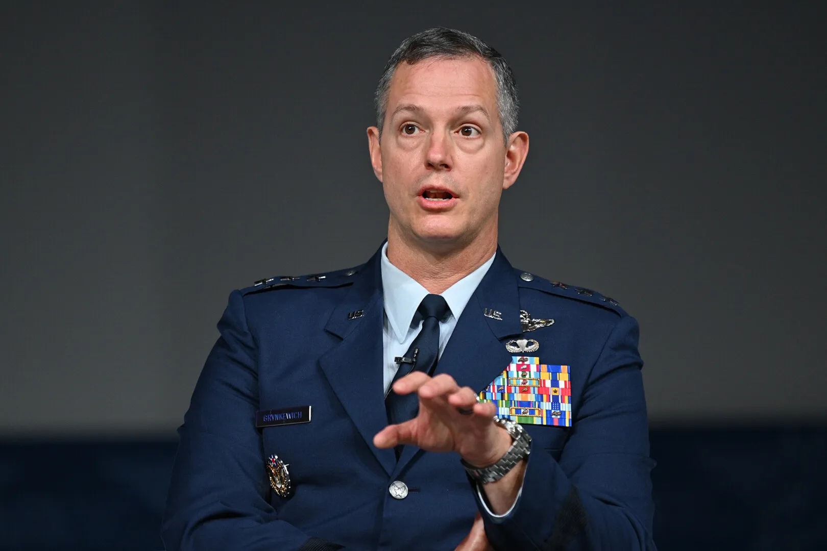 Comandantul Suprem al Forțelor Aliate din Europa şi-a amânat vizita oficială în România. Care este motivul oficial