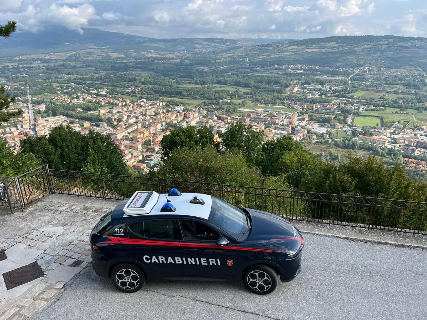 VIDEO Momentul în care un lider mafiot este arestat într-o vilă de lux de pe Coasta Amalfi