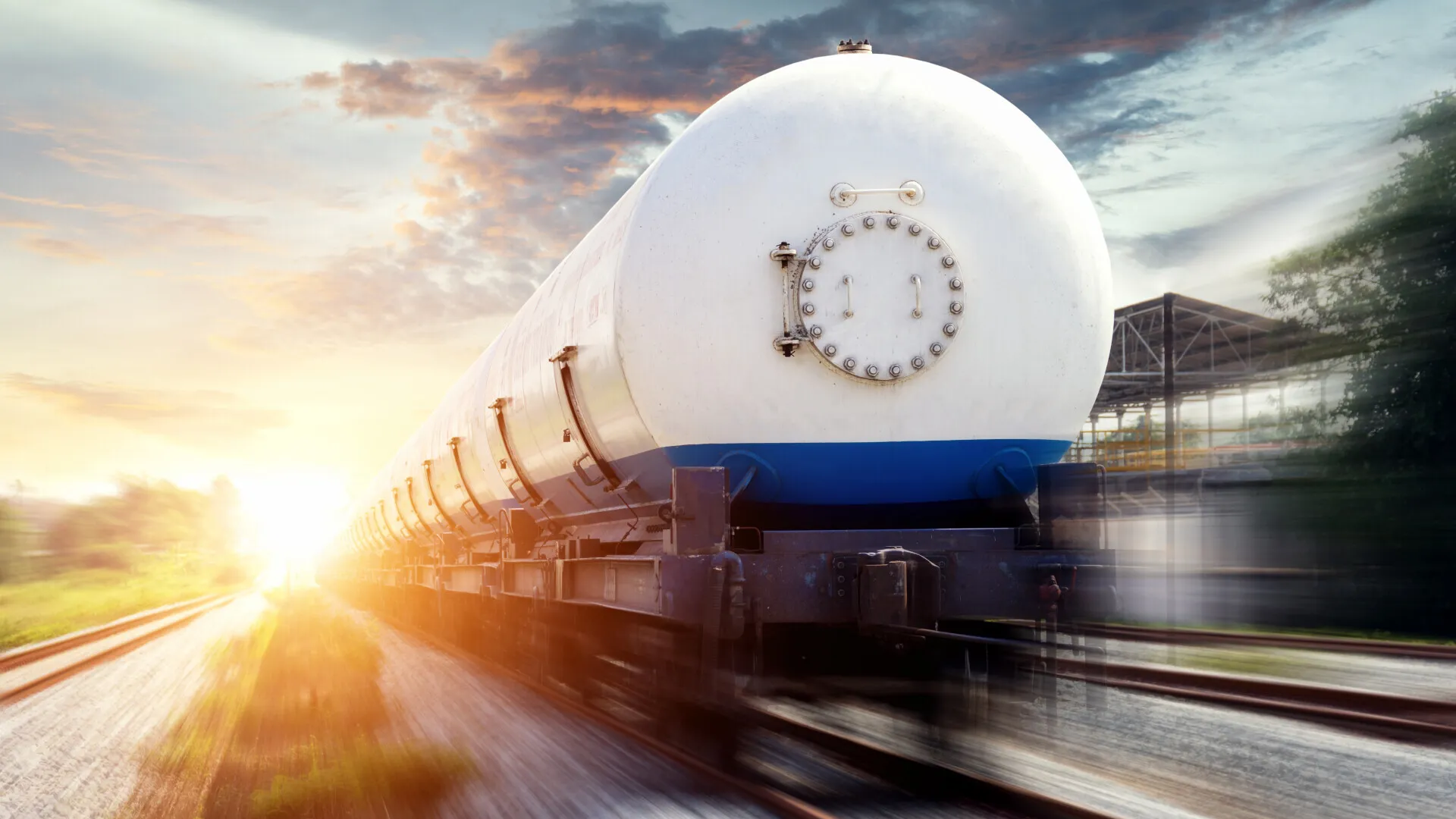 Traficul rutier a fost reluat normal pe Valea Oltului, după incidentul cu cisterna GPL