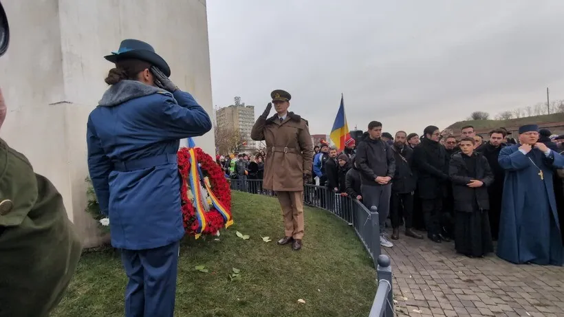 coroana-nicusor dan coroana-nicusor dan