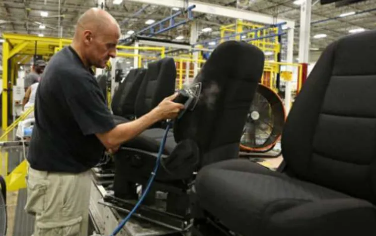 O mare fabrică se închide în România: Presa din Ungaria vorbește despre multinaționala care ”fuge” din țara noastră