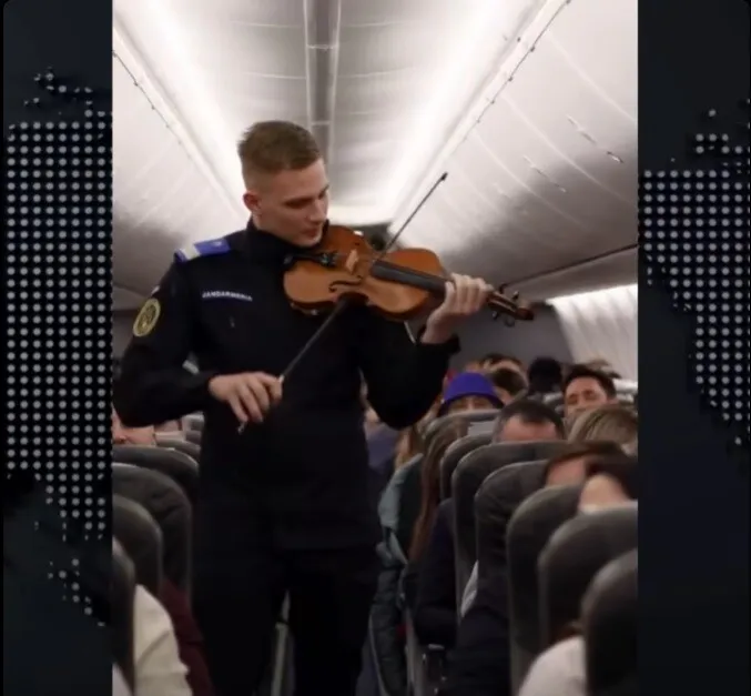 VIDEO Cine este jandarmul care a cântat imnul României la 10.000 de metri altitudine și a emoționat o țară întreagă: 'Este o onoare...'