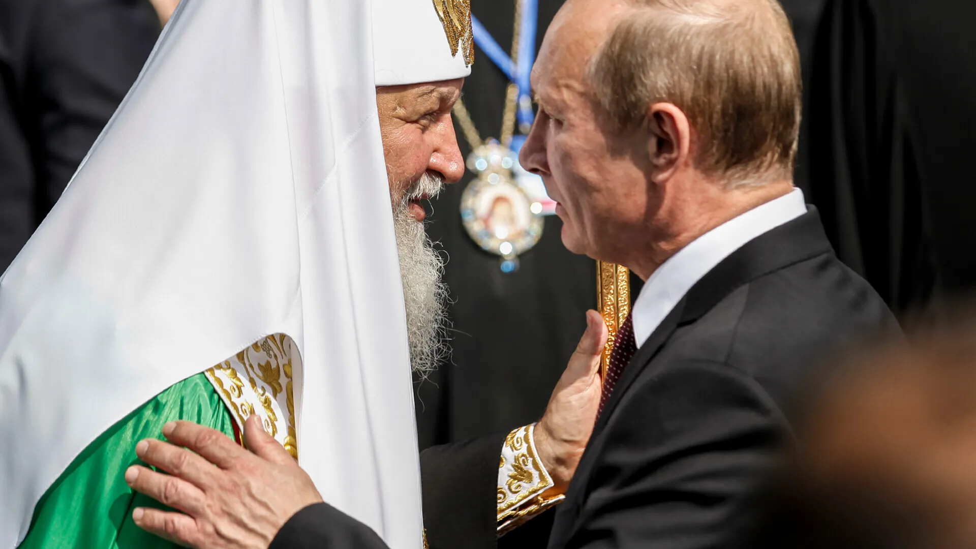 Soldații ruși care omoară nu fac păcate. Putin și Patriarhul Kirill dau un alt sens poruncii 'Să nu ucizi'