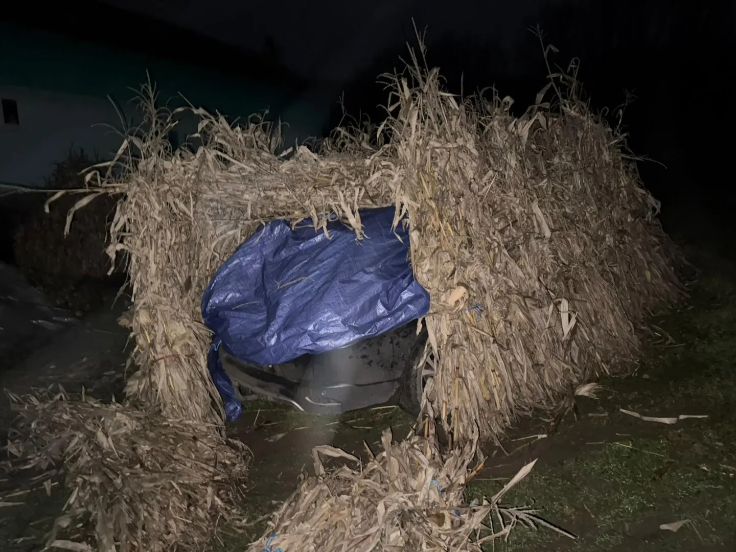 FOTO Un șofer beat a ucis un biciclist: A fugit de la locul faptei și a ascuns mașina